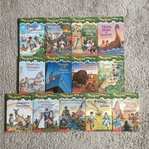 Magic Tree House books by Mary Pope Osborne - Chapter Paperback Scholastic